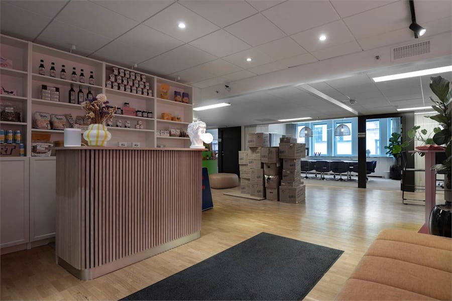 Östgötagatan 12 - Reception