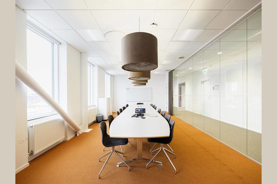Pildammsvägen/S:t Johannesgatan - Samtalsrum med glaspartier och lugn arbetsmiljö.