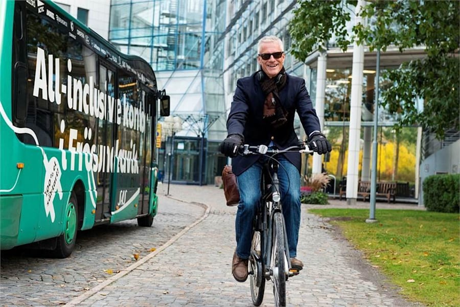 Frösundaviks Allé 1 - Smidigt att cykelpendla till och från jobbet
