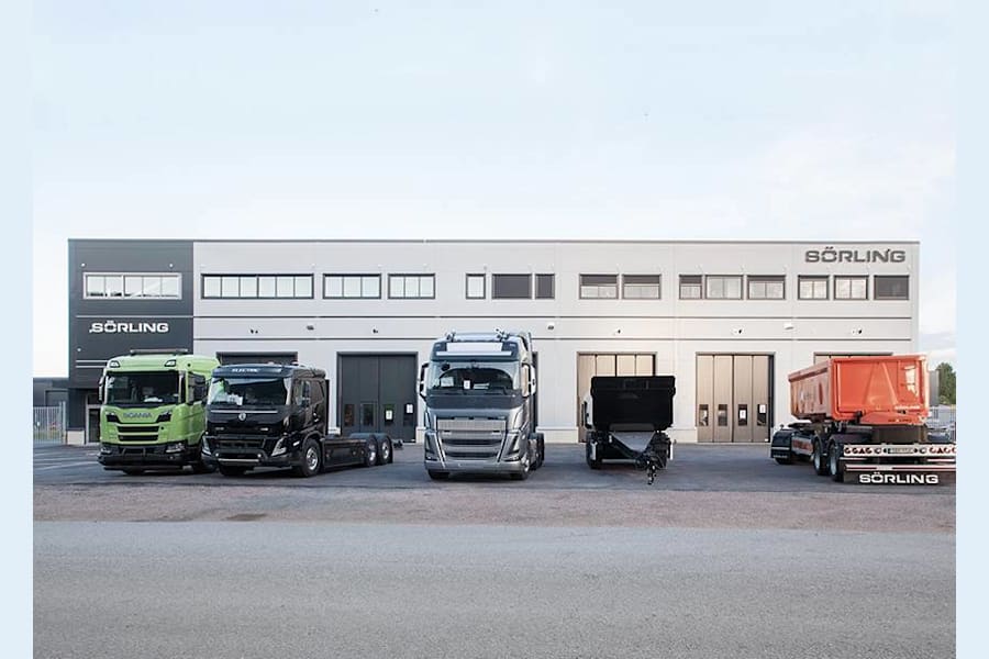 Färgerigatan 7 - Referensprojekt #1: Huvudkontor med verkstad åt Sörling. Färdigställd 2023.