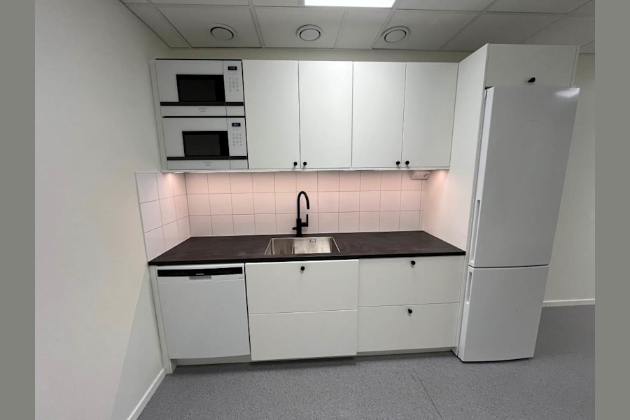 Lagerlokal på J A Pripps gata 2, VÄSTRA FRÖLUNDA – bild 5