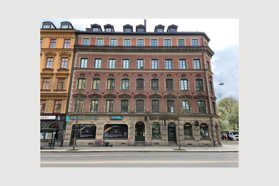 Hornsgatan 79 - Fastigheten från Hornsgatan 79 med entrén