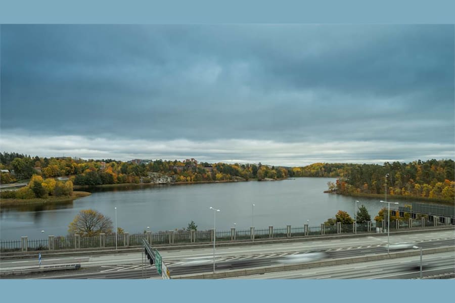 Rosenborgsgatan 4, 4 tr - Utsikt från kontoret ut mot Brunnsviken.