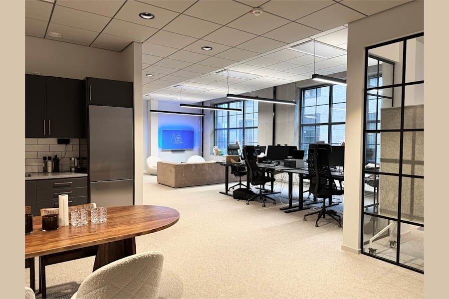 Kämpegatan 8 - Socialt och trevligt kontor med industriell stil