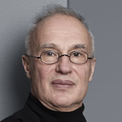 Kontaktperson New Property Johan  Swedérus