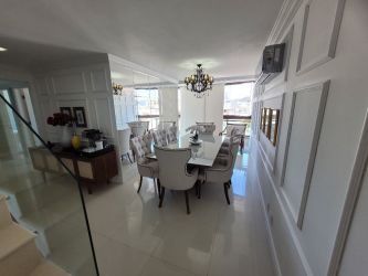 Apartamento à venda 226m2 - Referência CO0421
