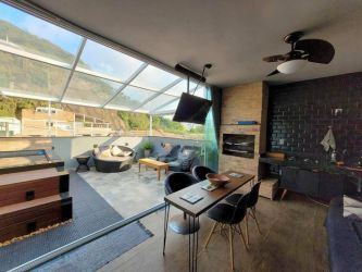 Casa à venda 320m2 - Referência CA0963