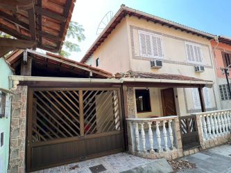 Casa à venda 70m2 - Referência 157