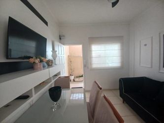 Apartamento à venda por R$ 230.000 - Referência 3242