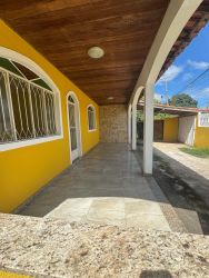 Casa à venda com 5 vagas de garagem - Referência 3581