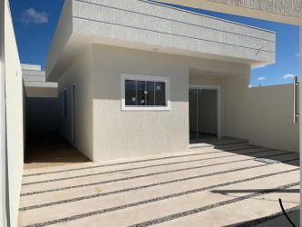 Casa à venda por R$ 300.000 - Referência 3743