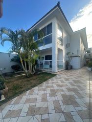 Casa à venda 225m2 - Referência 3858