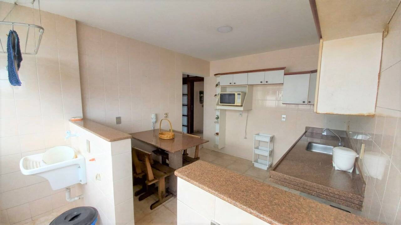 Foto 10 - Apartamento com 4 quartos Centro Cabo Frio RJ