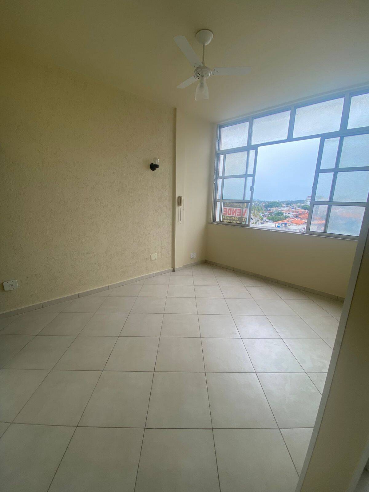 Foto 4 - Apartamento com 2 quartos Centro Cabo Frio RJ
