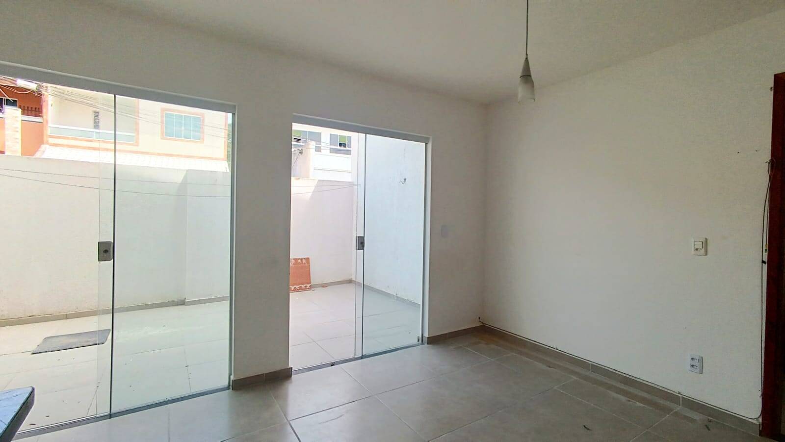 Foto 2 - Apartamento com 1 quarto Cajueiro Cabo Frio RJ