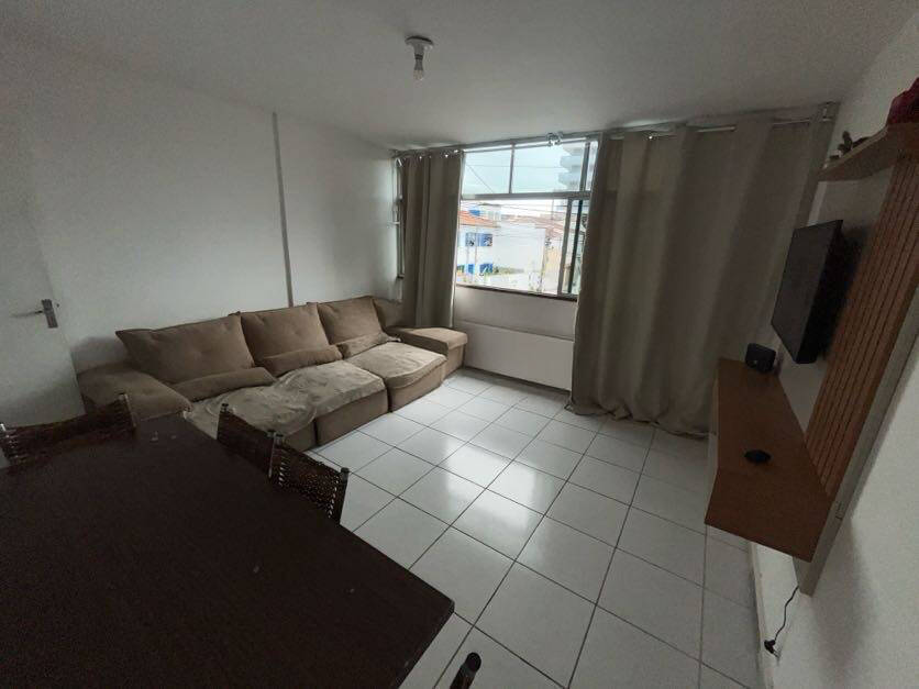 Foto 2 - Apartamento com 2 quartos Centro Cabo Frio RJ