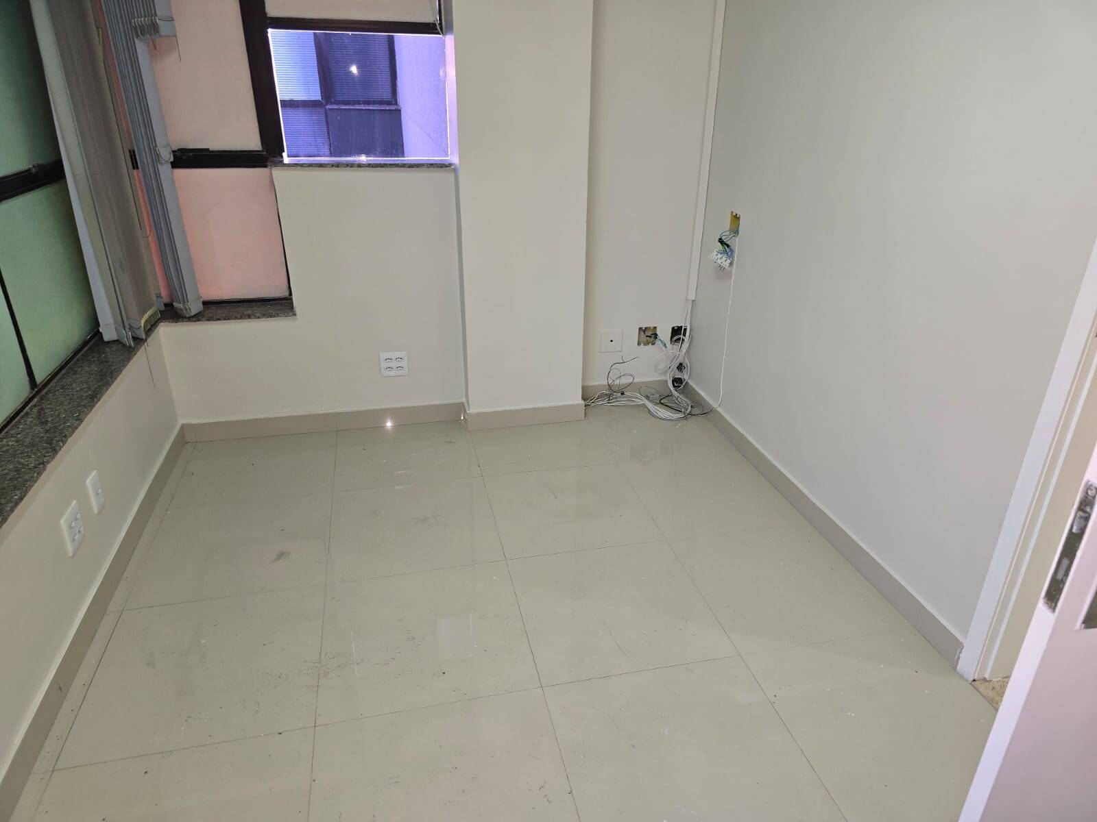 Foto 7 - Conjunto Comercial/Sala Centro Cabo Frio RJ
