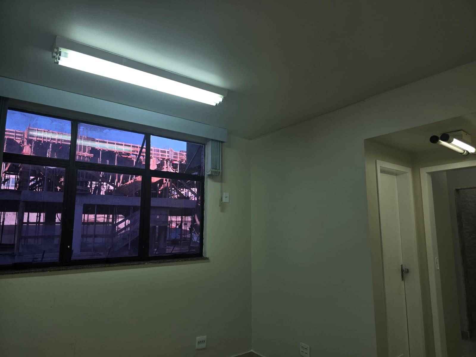 Foto 8 - Conjunto Comercial/Sala Centro Cabo Frio RJ