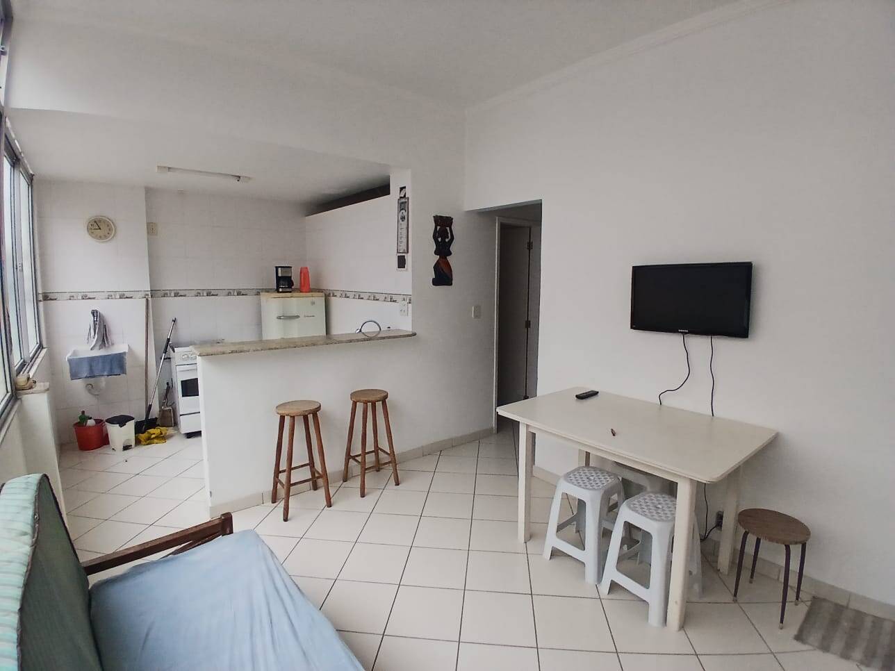 Foto 4 - Apartamento com 2 quartos Centro Cabo Frio RJ
