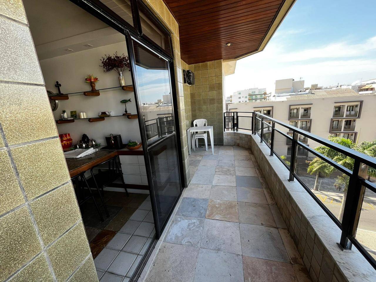 Foto 5 - Apartamento com 4 quartos Algodoal Cabo Frio RJ
