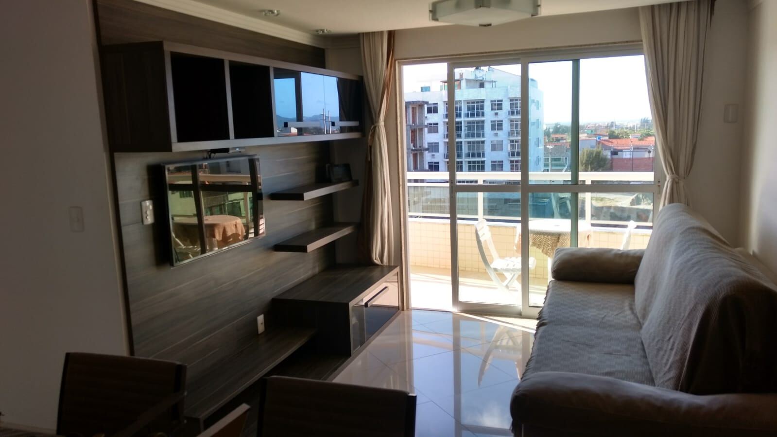 Foto 2 - Apartamento com 2 quartos Braga Cabo Frio RJ