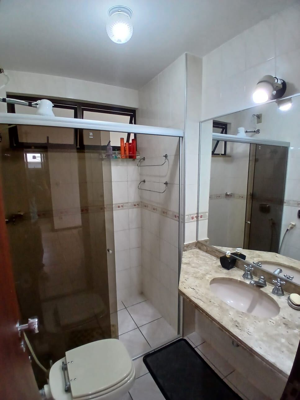 Foto 9 - Apartamento com 2 quartos Centro Cabo Frio RJ