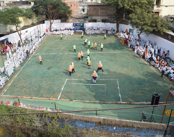 Birds eye view of a soccer match.