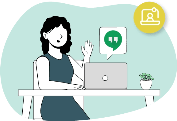 Una mujer usa un laptop y un chatbot en su mesa.