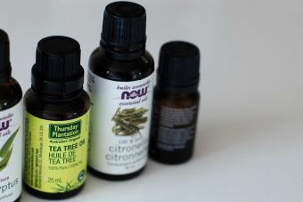 ​8 Increíbles Beneficios del Aceite del Árbol de Té (Tea Tree Oil)