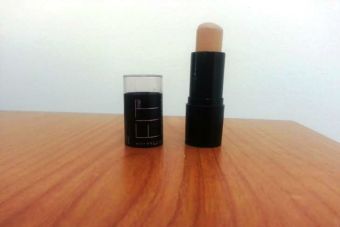 Review: Fit Me Shine-Free Foundation de Maybelline