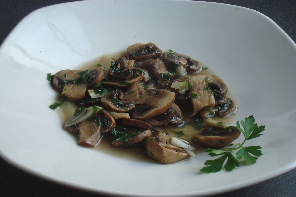 Cómo preparar portobellos al ajillo - cookcina