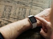 ¿Qué causó la baja en el interés por los wearables?