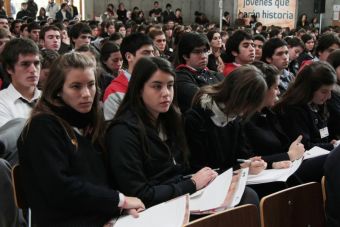 Junaeb llamó a los estudiantes a postular a la beca PSU en los últimos días de inscripción