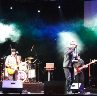 Tributo a U2 en Sala Gente