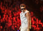 No aprende: fiesta de Justin Bieber termina en escándalo