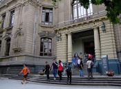 10 beneficios a los que pueden acceder los estudiantes de la U. de Chile