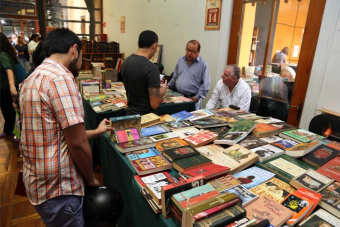 Hasta el 14 de febrero se encuentra abierta la Feria del Libro Usado de la U. Mayor