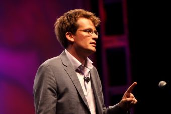 John Green se arrepiente de haber usado el término 