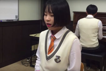 Estudiante coreana sorprende con su cover de
