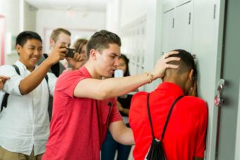 84 % de los estudiantes declaró haber sido testigo de bullying en su colegio