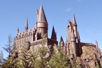 ¡Por fin sabemos cuánto cuesta estudiar en Hogwarts!