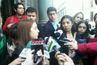 Estudiantes llegaron hasta la Intendencia para solicitar la autorización para la marcha del 24