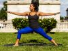 5 sorprendentes beneficios de hacer yoga en casa para tu vida laboral