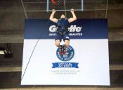 Chileno bate récord Guinness en pull-ups consecutivos