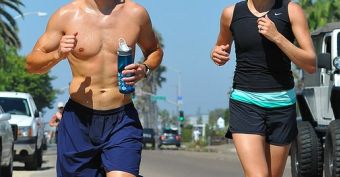 5 consejos para evitar las punzadas laterales al correr