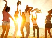 Vacaciones universitarias, Parte 1: Conoce la