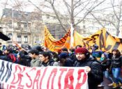 Marcha de hoy: Estudiantes logran alargar recorrido y denuncian pérdida de beneficios