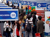 Postula a más de 3 mil empleos en la Feria Mercado Laboral Santiago 2014