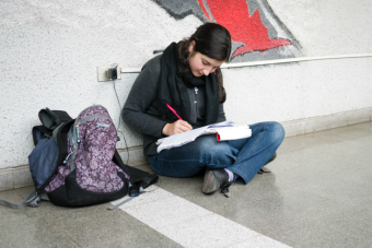 Sondeo de Elige Educar revela que sólo un 35% de los jóvenes estudiaría pedagogía