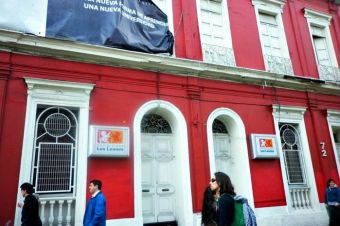 ​Alumnos de la U. Los Leones acusan cierre de carreras a tres semanas del inicio de clases​